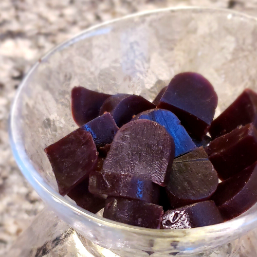 Vegan Elderberry Gummy by Queen